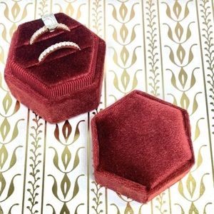 Red Merlot Hexagon Velvet Ring Box Single Slot